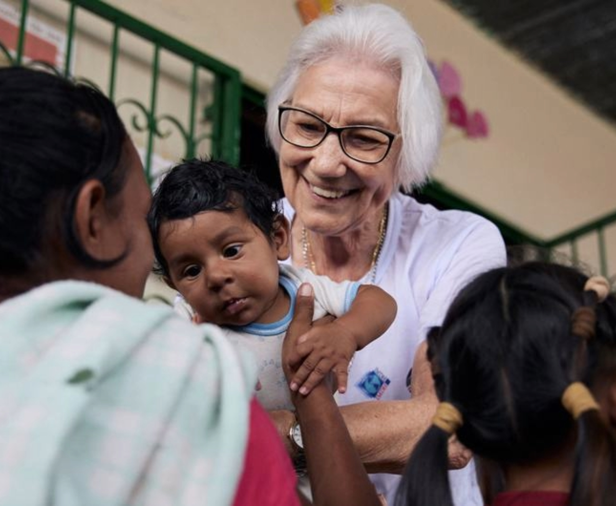 Religiosa brasileira recebe prêmio global da ONU por ajudar refugiados