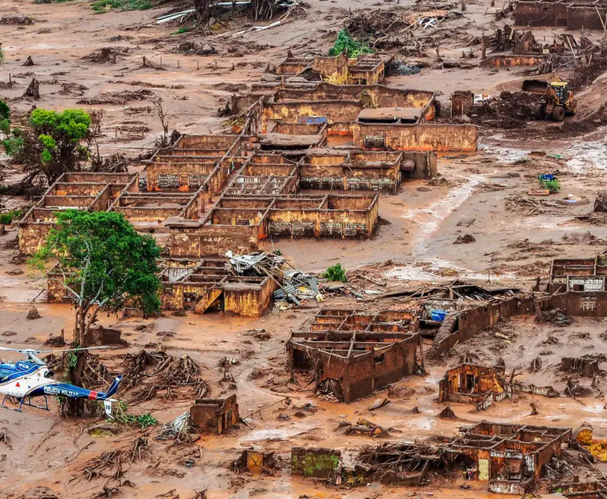 Governo assina acordo de R$ 132 bi com empresas envolvidas na tragédia de Mariana