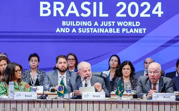 Lula autoriza uso das Forças Armadas para garantia da lei e da ordem no Rio de Janeiro para o G20