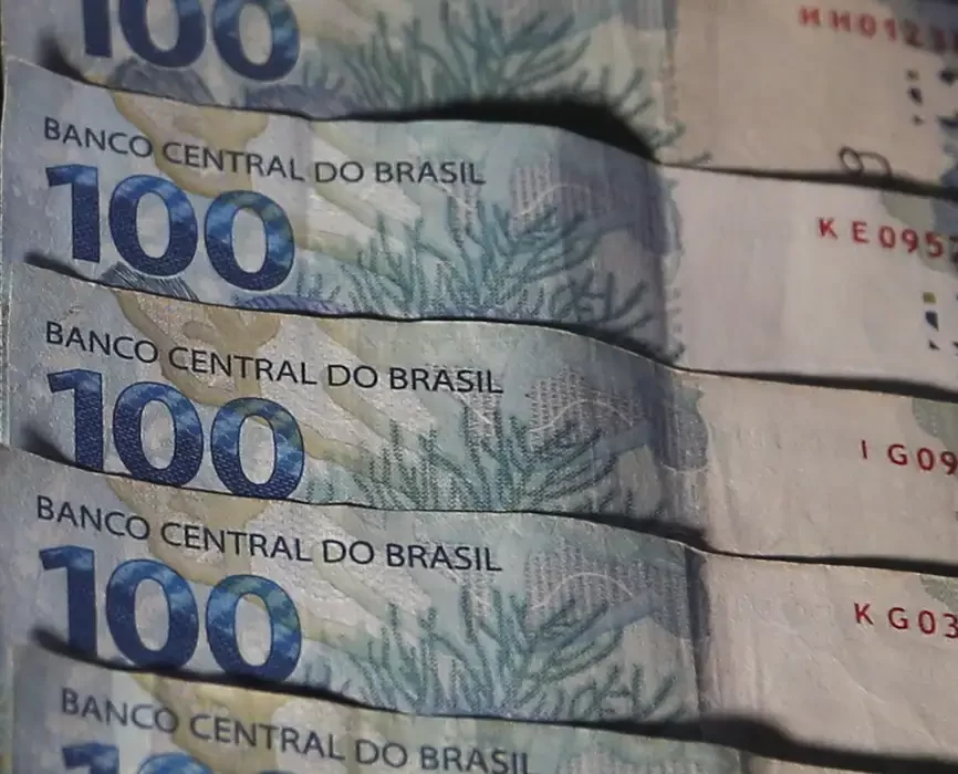 Mercado financeiro eleva previsão da inflação de 4,62% para 4,64%