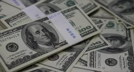 Dólar fecha a R$ 6,26 em meio às discussões sobre pacote fiscal e corte de juros anunciado pelo Fed