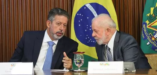 Lula busca acordo com Lira e Pacheco após decisão de Dino sobre emendas