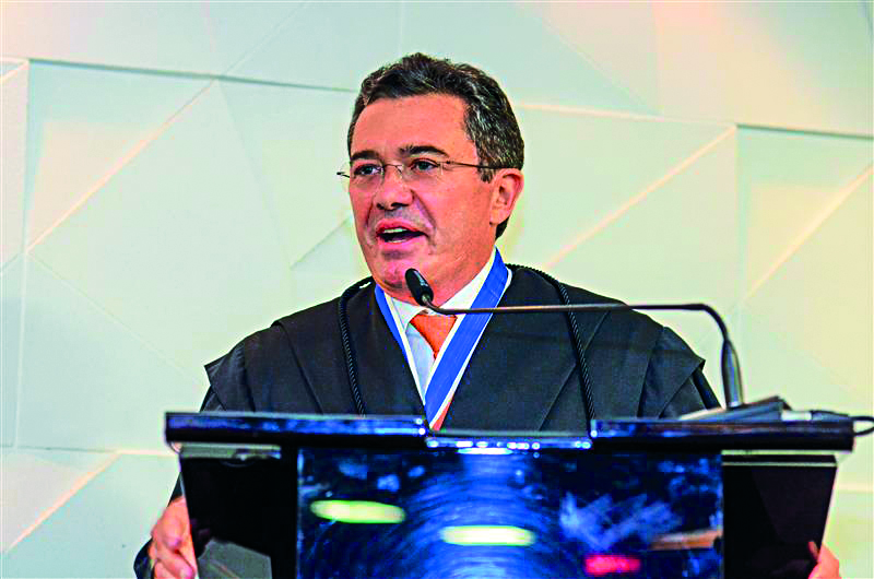 Paraibano Vital do Rêgo Filho é reeleito para a presidência do TCU