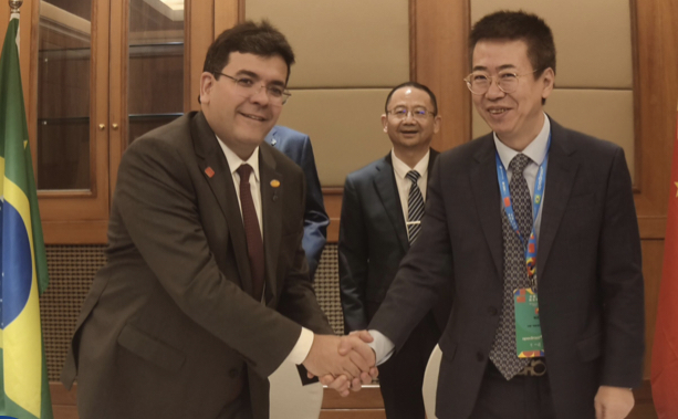 Na China, Rafael Fonteles anuncia mais de R$ 3 bilhões em novos investimentos para o setor de energias renováveis no Piauí