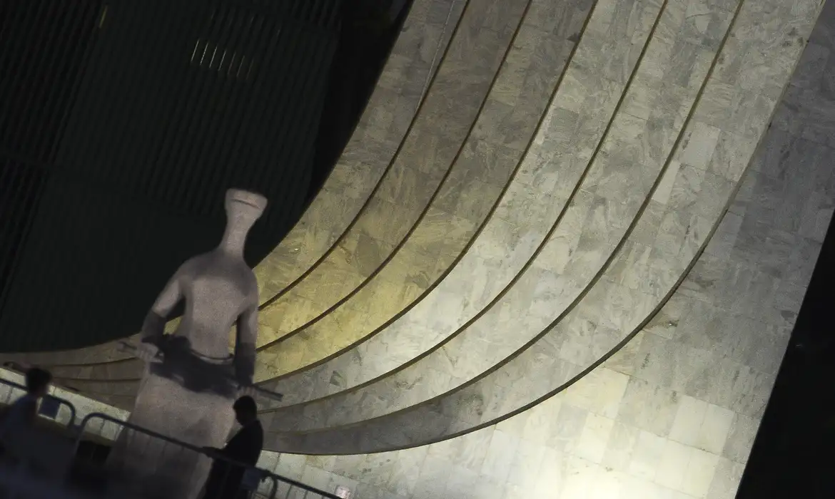 Trama golpista: por unanimidade, Primeira Turma do STF torna réus 10 acusados