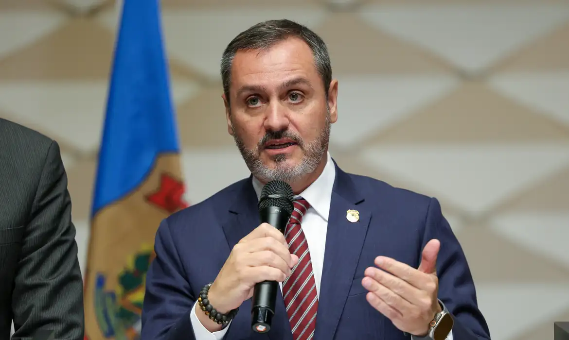 PF aguarda decisão na Bolívia para trazer líder de facção criminosa