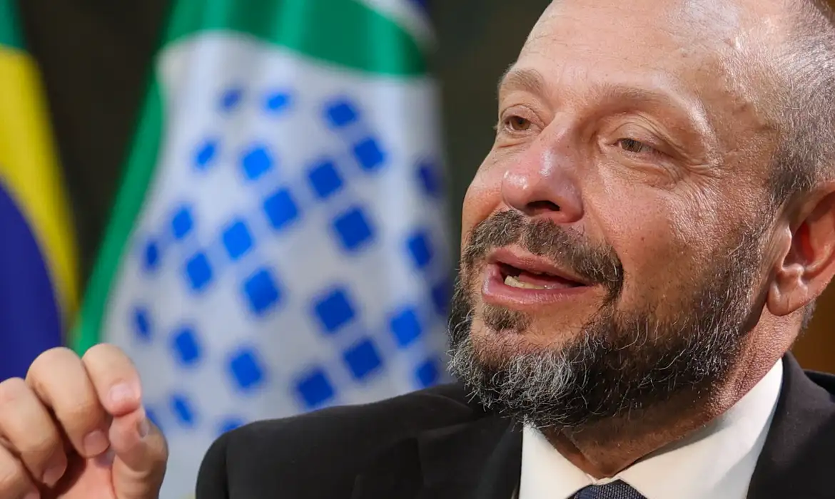 Agências dos Correios vão atender vítimas de fraudes do INSS