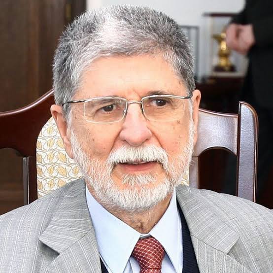Chanceler Celso Amorim admite conceder entrevista à Revista NORDESTE sobre posição do Brasil na conjuntura global