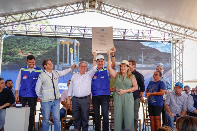 Segurança hídrica: Governo Federal entrega Barragem Engenheiro Ávidos no sertão paraibano