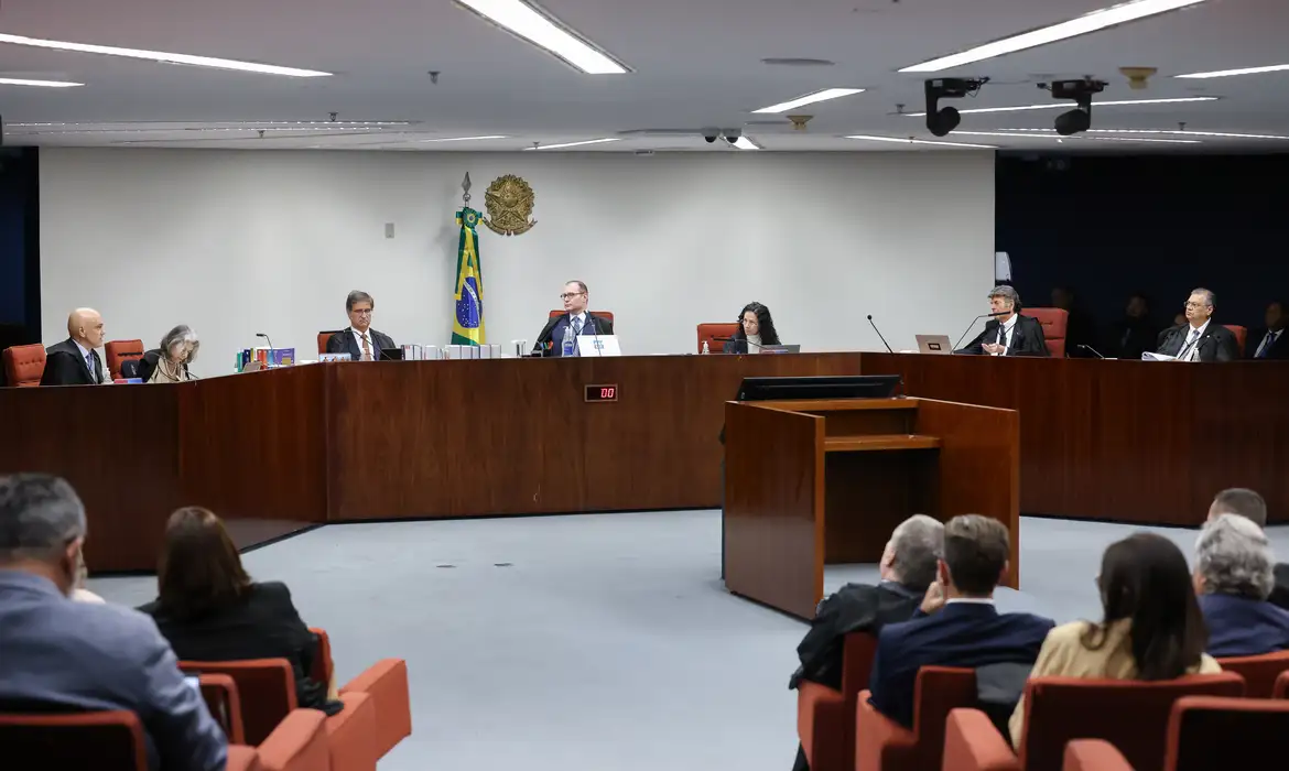 STF inicia interrogatório de ex-aliados de Bolsonaro na trama golpista