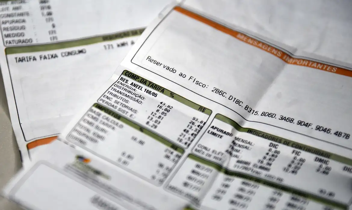 Nova tarifa social de energia elétrica passa a valer neste sábado