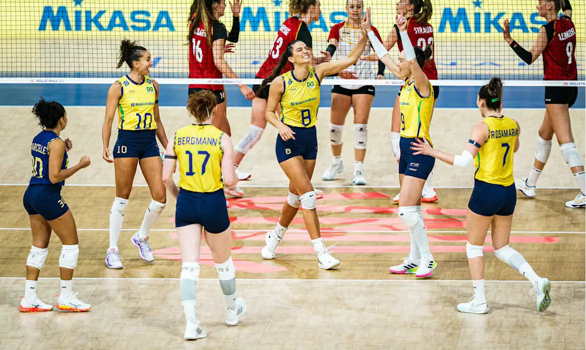 Vôlei: Brasil vence Alemanha e encara Japão na semi da Liga das Nações