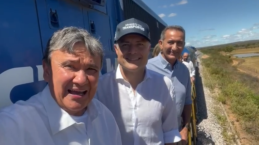 Wellington Dias comemora inauguração de trecho da TransNordestina e dispara: ‘’No governo passado a obra parou. Agora são mais de R$7 bilhões investidos’’