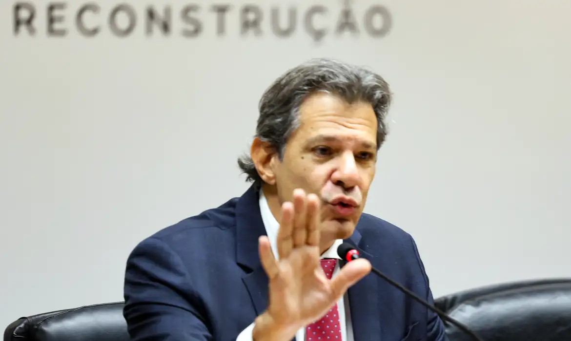 Brasil não sairá da mesa de negociação com EUA, diz Haddad