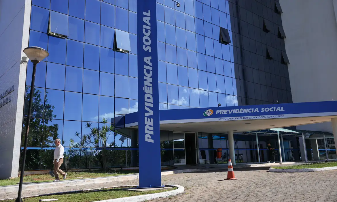STF homologa plano do INSS para devolução de descontos ilegais