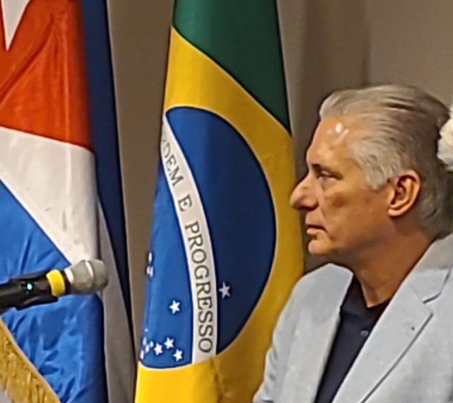 Rosa Freire d’Aguiar, viúva de Celso Furtado, expõe encontro com presidente de Cuba no BRICS contando como país sobrevive