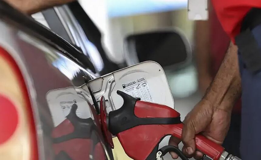 Banco Mundial defende fim de subsídios a combustíveis fósseis e destaca mercado de carbono no Brasil