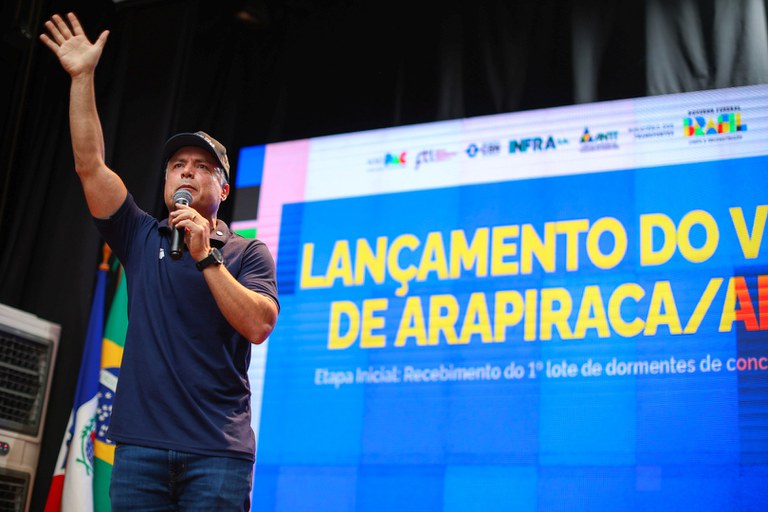 Ministro dos Transportes lança em Arapiraca o sistema VLT, o maior de Alagoas