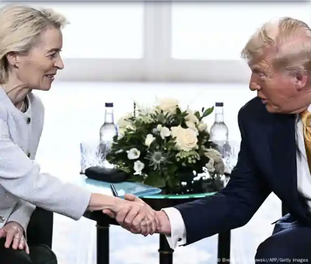 EUA e UE celebram acordo comercial com tarifas a 15%