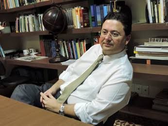 Antônio Campos avalia a Superinteligência contemporânea e trata de desafios e riscos da Era da Inteligência Artificial