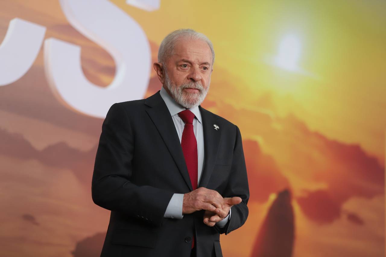 Exclusivo: Brasil reage às retaliações de TRUMP; a causa é a desdolarização comandada pelo Brics