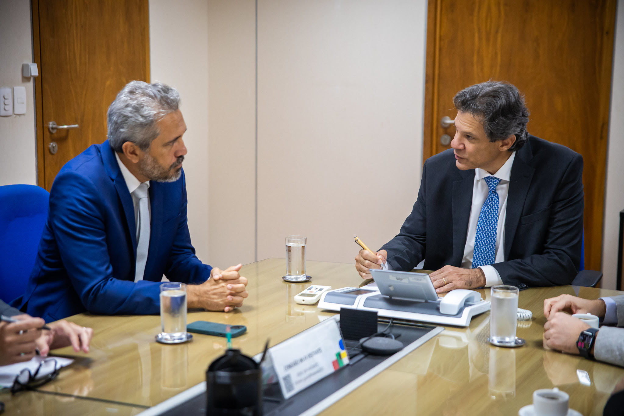 Em reunião com ministro Haddad, governador Elmano apresenta propostas para apoiar produtores cearenses afetados pelo tarifaço dos EUA