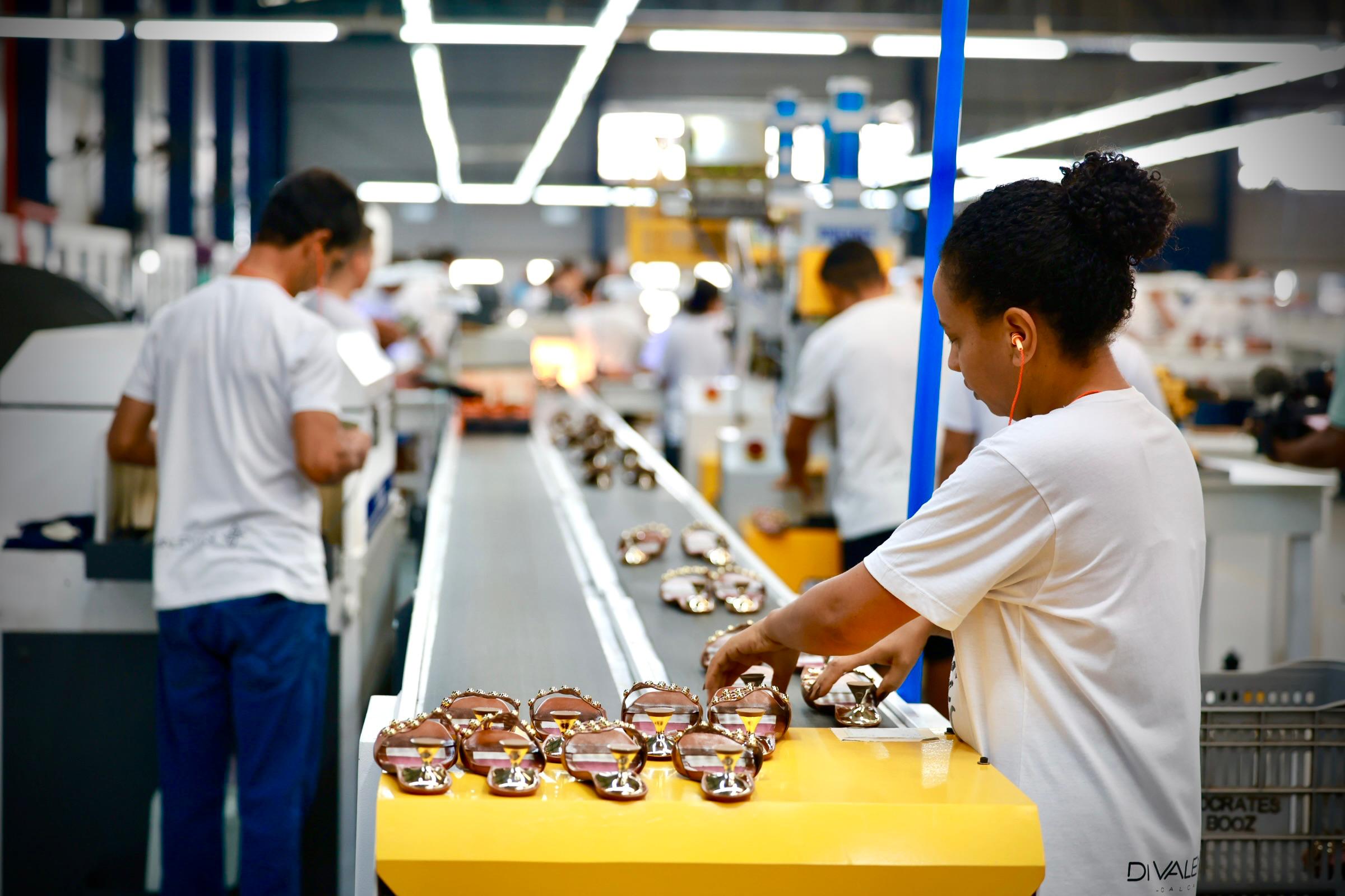 Di Valentini escolhe Sergipe para expandir produção de calçados femininos
