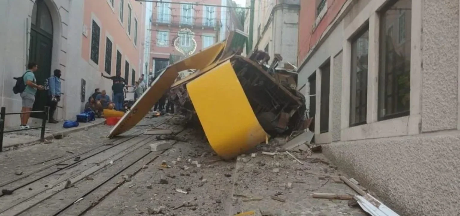 “Desconexão do cabo entre as duas cabines” foi a causa do acidente com o bondinho, em Lisboa, dizem autoridades