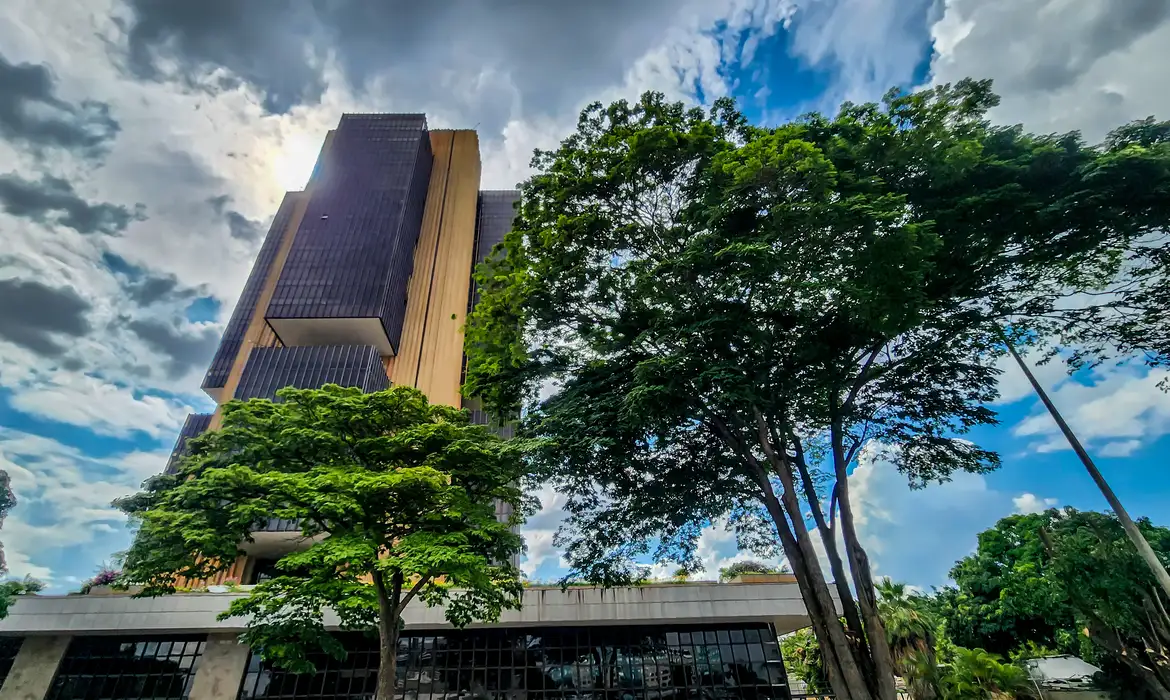 Ata do Copom indica Selic a 15% “por período bastante prolongado”