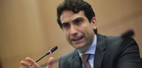 Real sobe 16% no ano e tem 5ª maior valorização global; peso argentino tem o pior desempenho