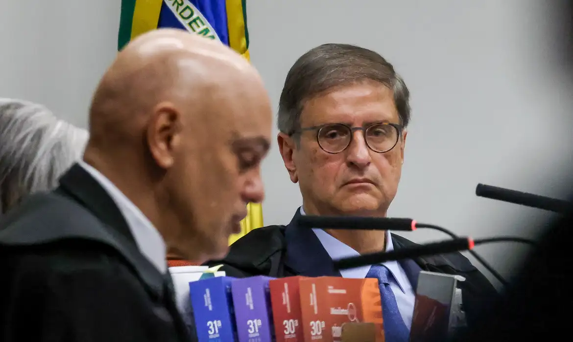 Trama do golpe: Moraes nega cerceamento de defesa e rejeita preliminar