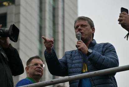 Apressado, Tarcísio queima etapas para ser candidato, por José Natal