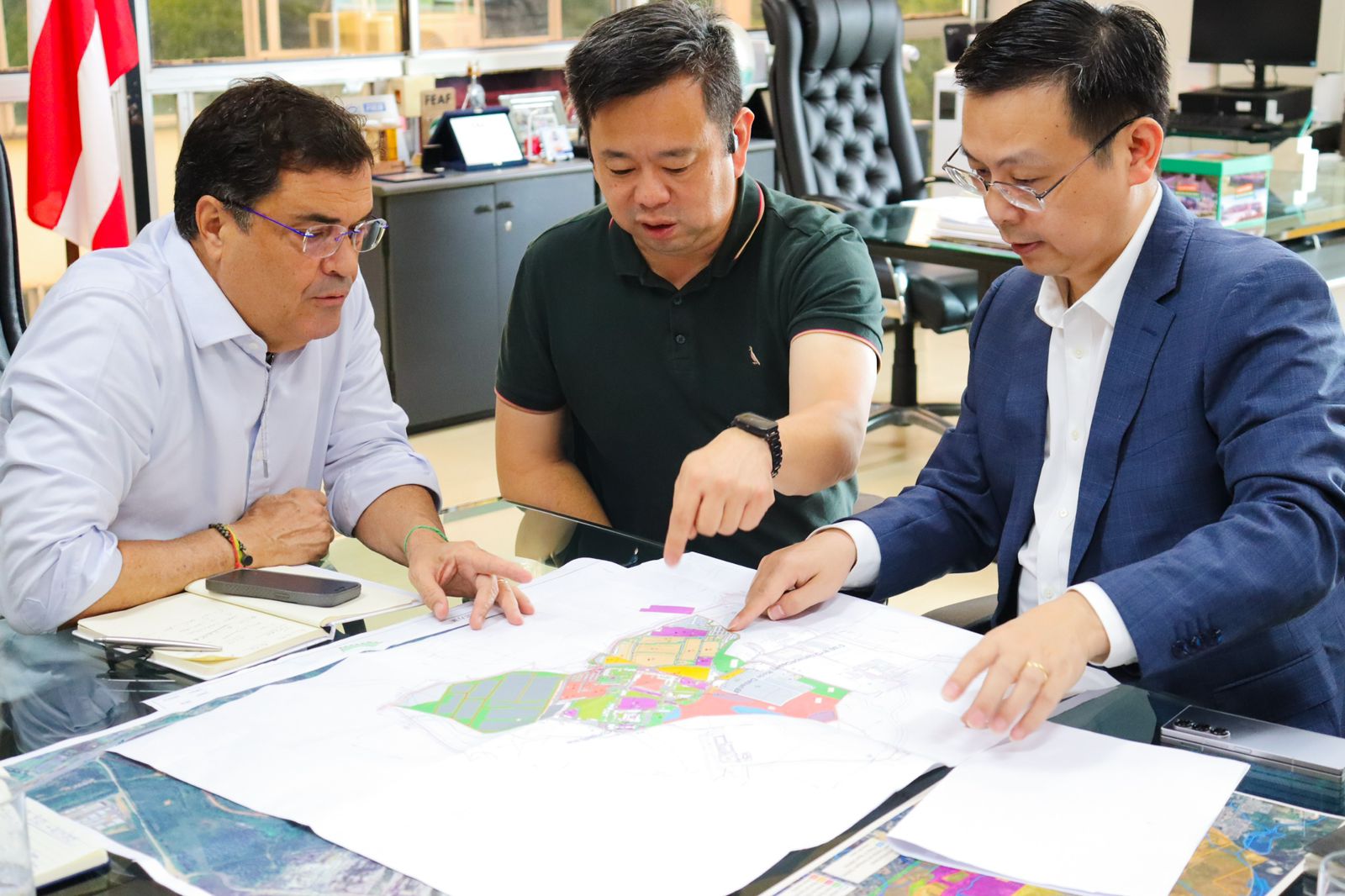 Montadora BYD anuncia plano de expansão na Bahia