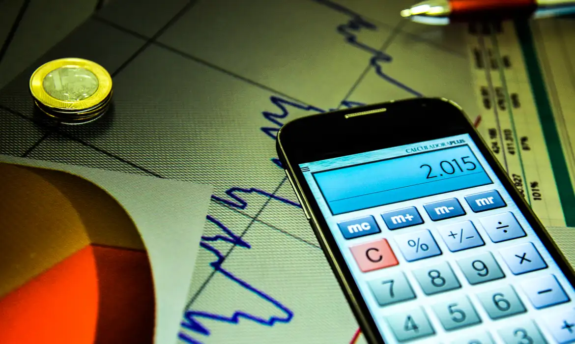 Atividade econômica brasileira cresce 2,5% em 2025