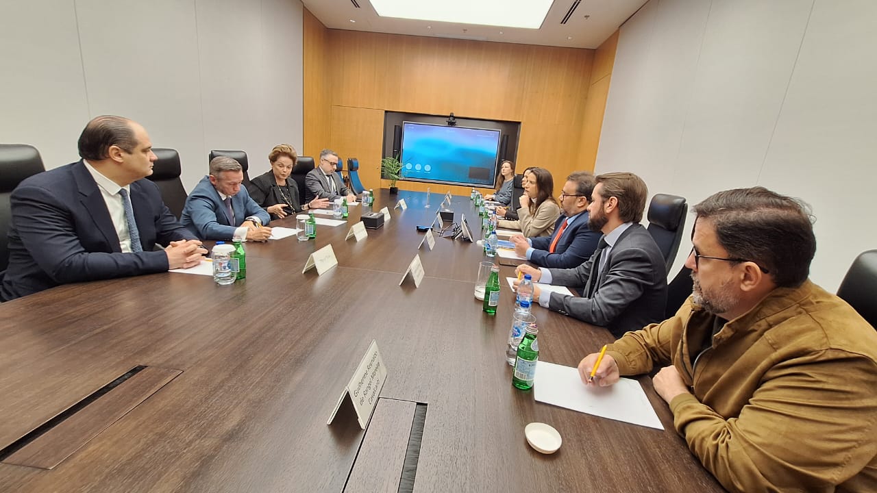 Raquel Lyra encerra agenda na China com Dilma Rousseff e leva missão de Pernambuco à Dinamarca