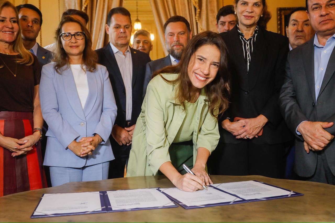 Governo de Pernambuco assina contratos de R$ 1,4 bilhão com o Banco do Brasil