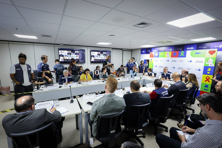 Governo do Brasil oficializa a Sala de Situação Nacional para monitorar intoxicações por metanol