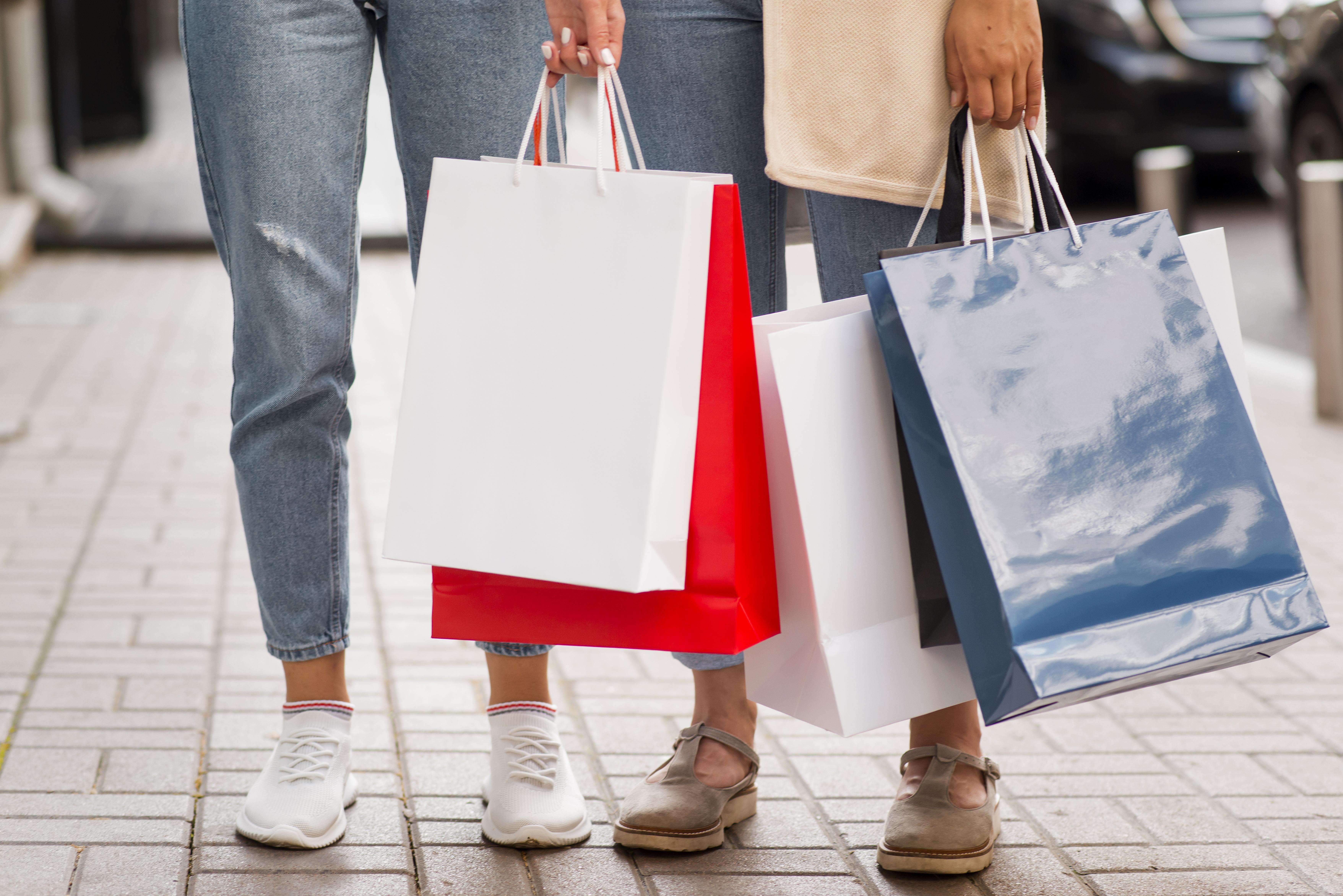 Black Friday se aproxima e vendas devem superar números de 2024; confira estimativas e dicas contra fraudes