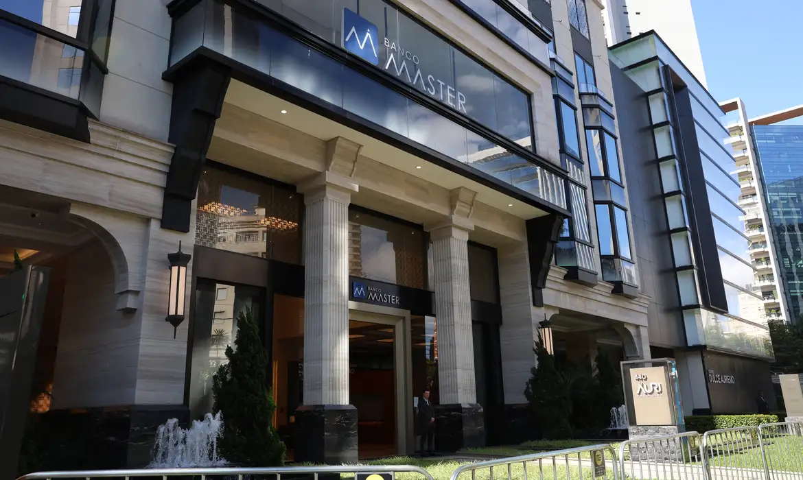 Toffoli autoriza diligências da PF em investigação sobre Banco Master