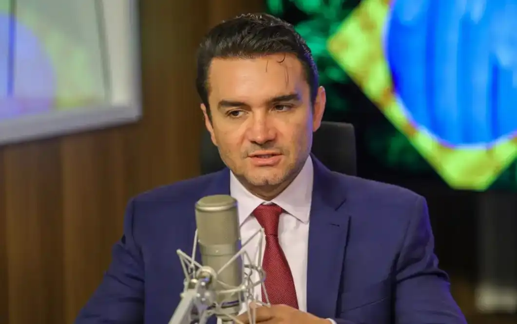 Ministro Celso Sabino é expulso de seu partido, o União Brasil