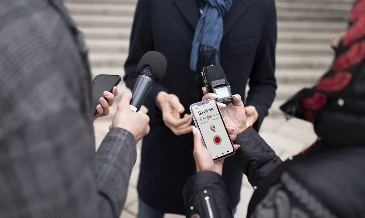 Profissão multimídia prejudica jornalista e radialista, diz sindicato
