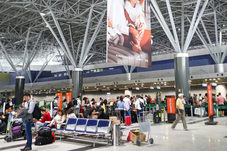 Desemprego em baixa e maior renda das famílias fazem turismo nacional crescer 5,8% em 2025