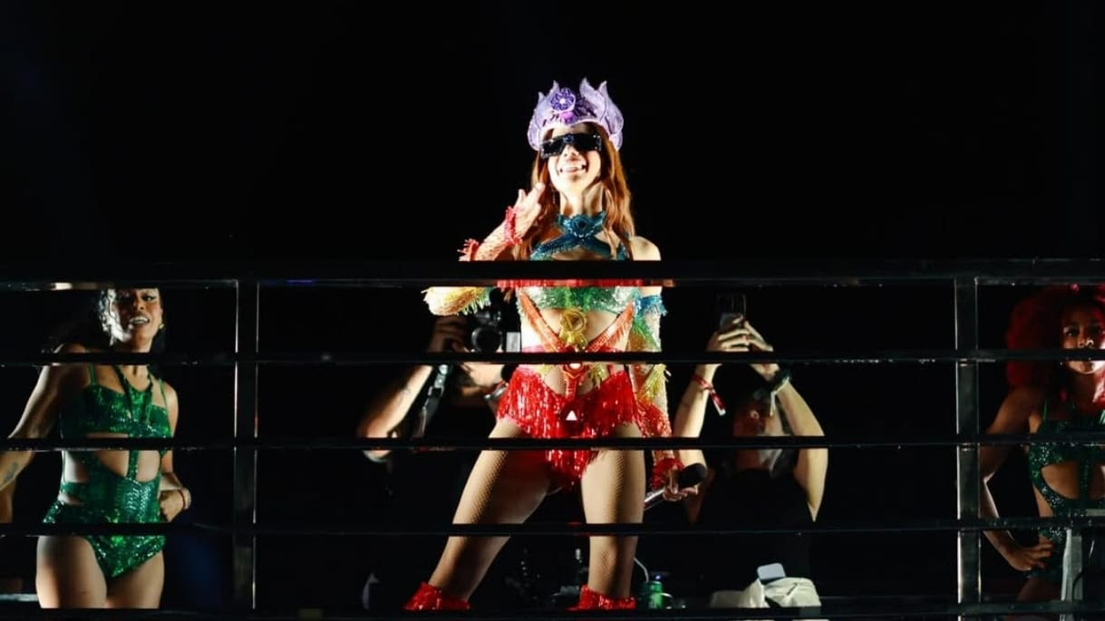 Carnaval no Maranhão reúne milhares de pessoas com o Bloco da Anitta e Cláudia Leitte