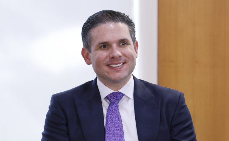 Avança na Câmara Federal proposta que prevê o fim da escala 6×1