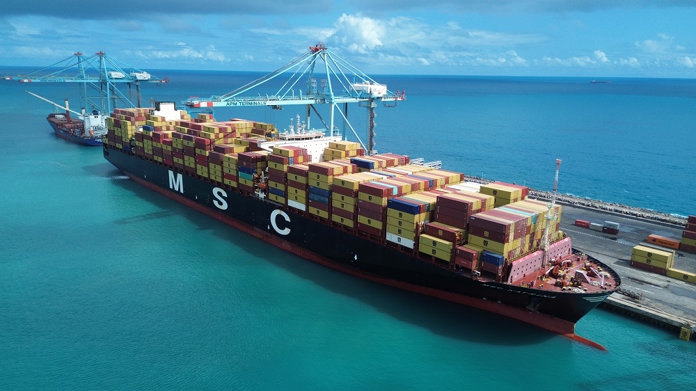 Porto do Pecém bate recorde na movimentação de contêineres, alcança 20,9 milhões de toneladas e cresce 7% em 2025