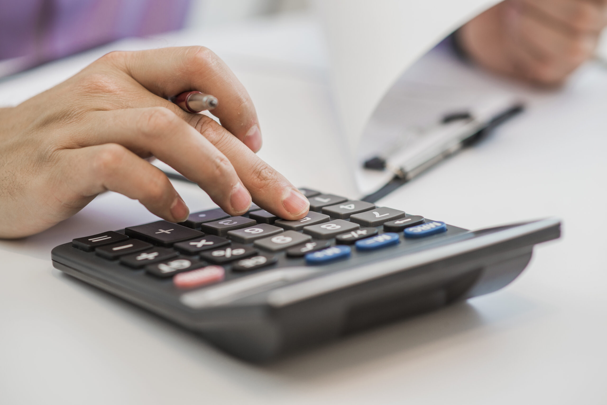 IPCA-15 sobe 0,84% em fevereiro; Recife registra menor variação regional