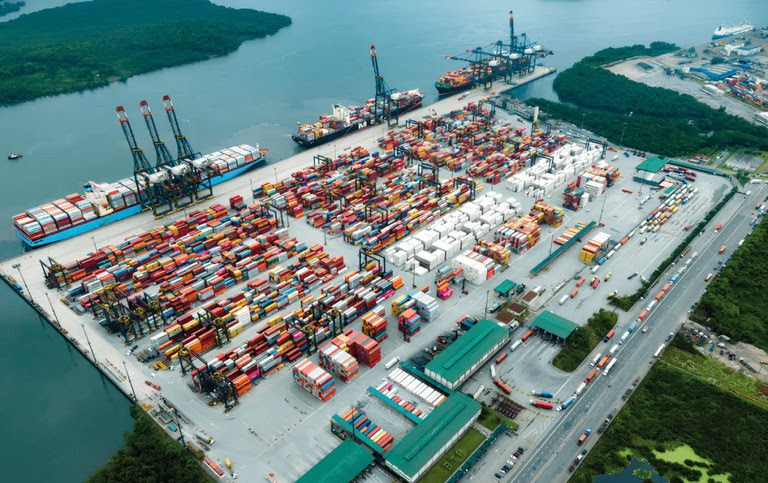 Portos do Nordeste movimentam 329,7 milhões de toneladas em 2025