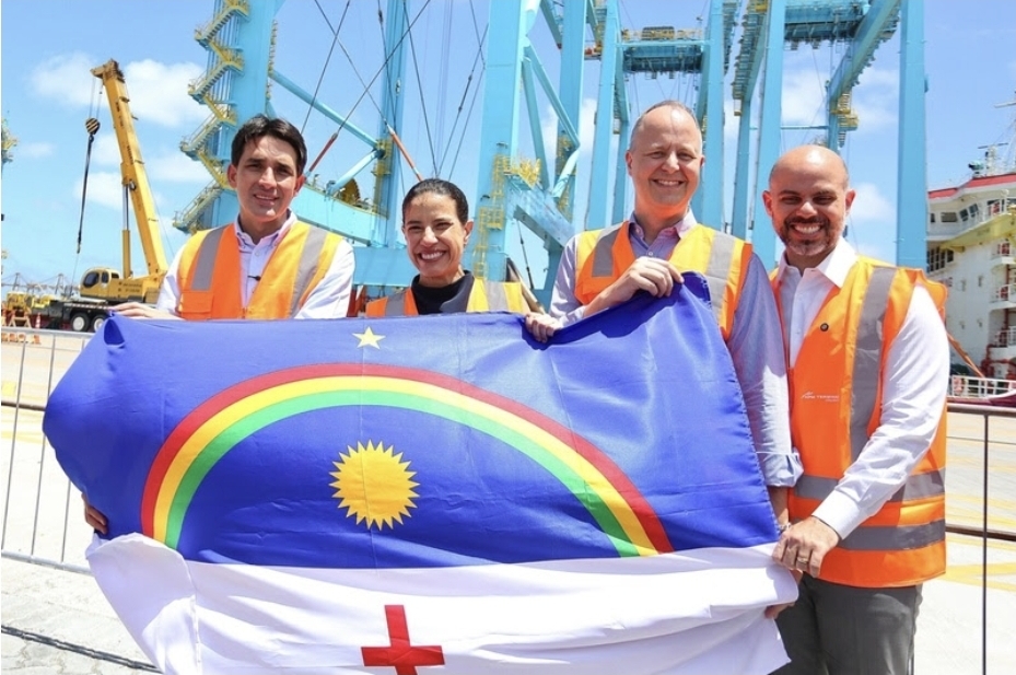 Avança estrutura do 1° terminal de contêineres 100% eletrificado da América Latina