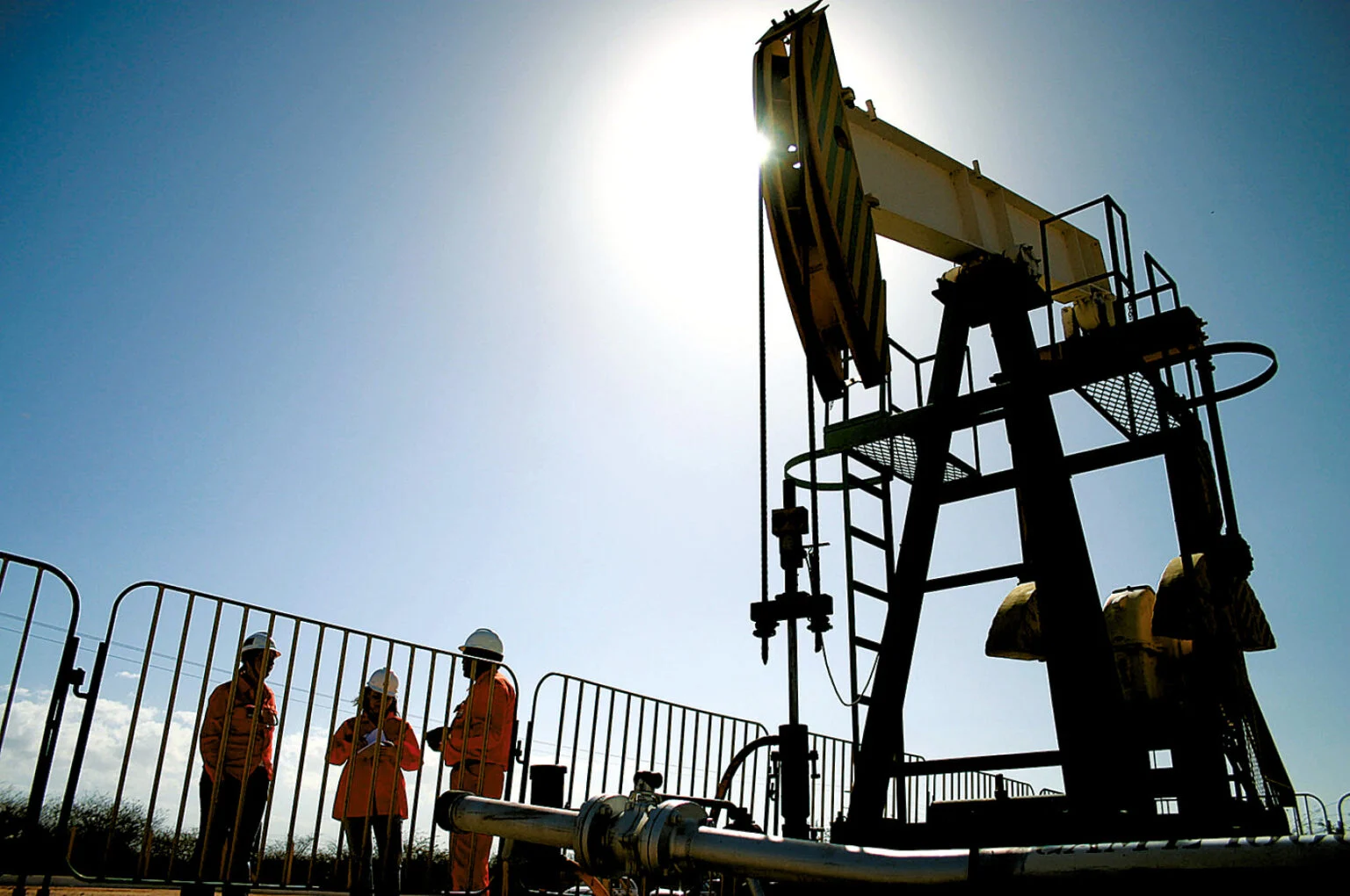 Preço do petróleo sobe mais de 3% após novo fracasso em negociações entre Irã e EUA