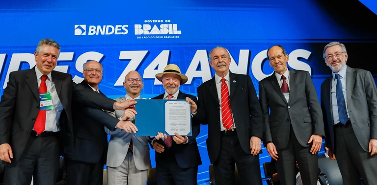 Nova Indústria Brasil receberá mais R$ 140 bilhões em investimentos para 2026